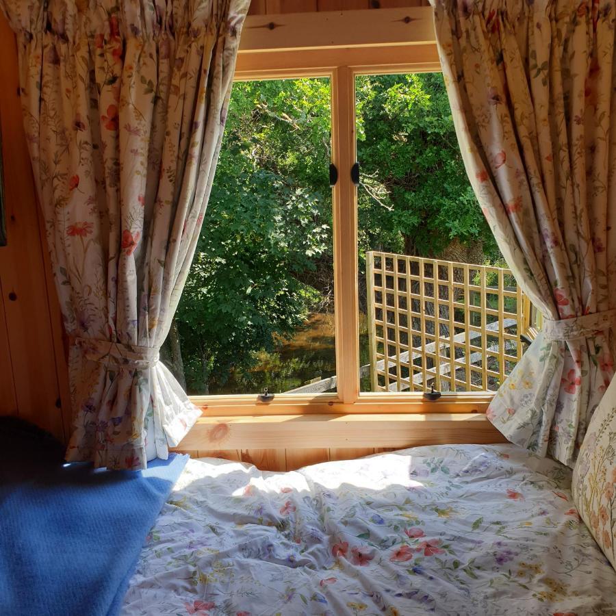 The Old Mill Shepherds Hut Okehampton Exterior foto